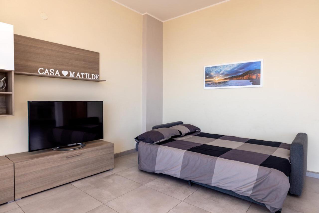 Casa Matilde - Appartamento Vista Mare - Con Posto Auto Finale Ligure Exterior photo