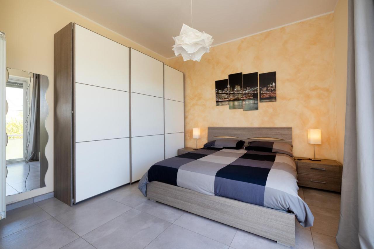 Casa Matilde - Appartamento Vista Mare - Con Posto Auto Finale Ligure Exterior photo