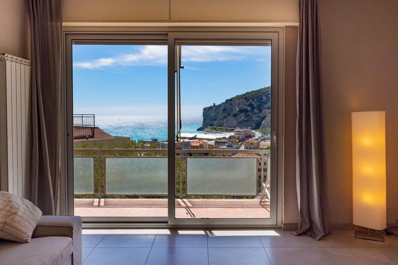 Casa Matilde - Appartamento Vista Mare - Con Posto Auto Finale Ligure Exterior photo
