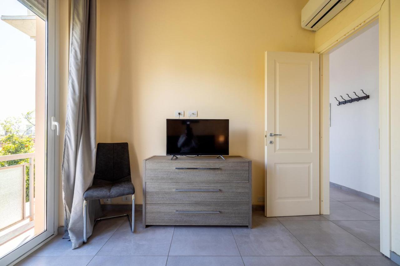 Casa Matilde - Appartamento Vista Mare - Con Posto Auto Finale Ligure Exterior photo