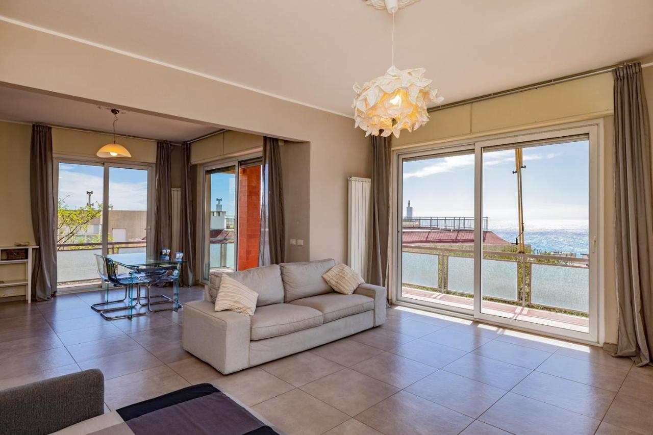 Casa Matilde - Appartamento Vista Mare - Con Posto Auto Finale Ligure Exterior photo